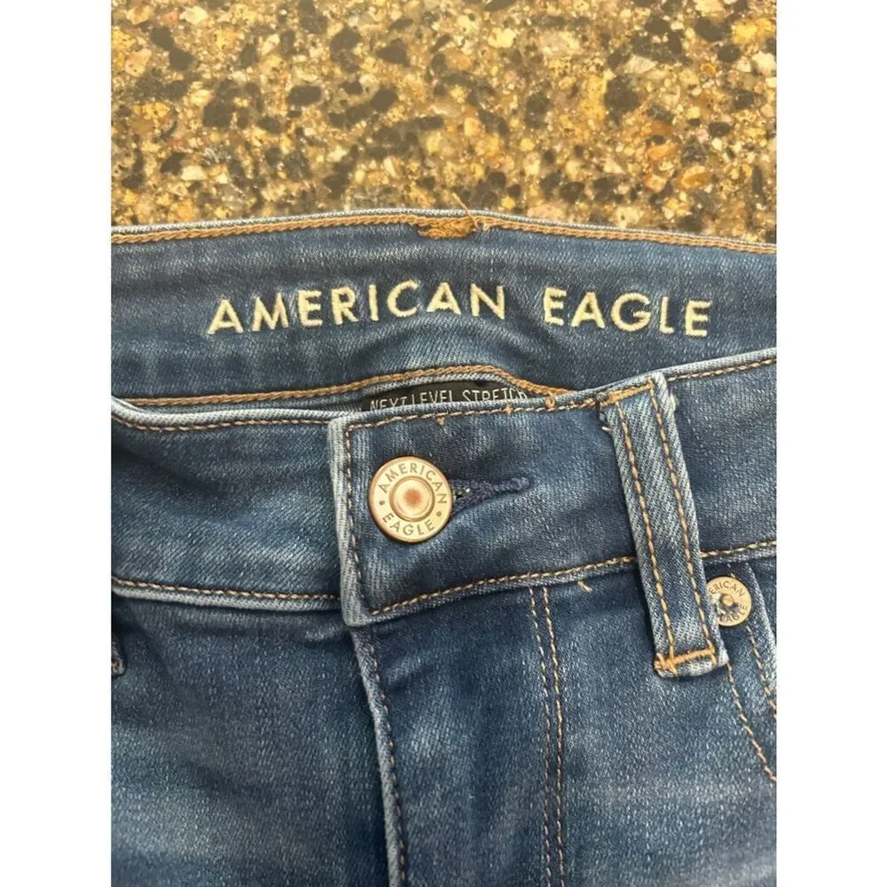 American Eagle Distressed Hi-Rise Jeggings
